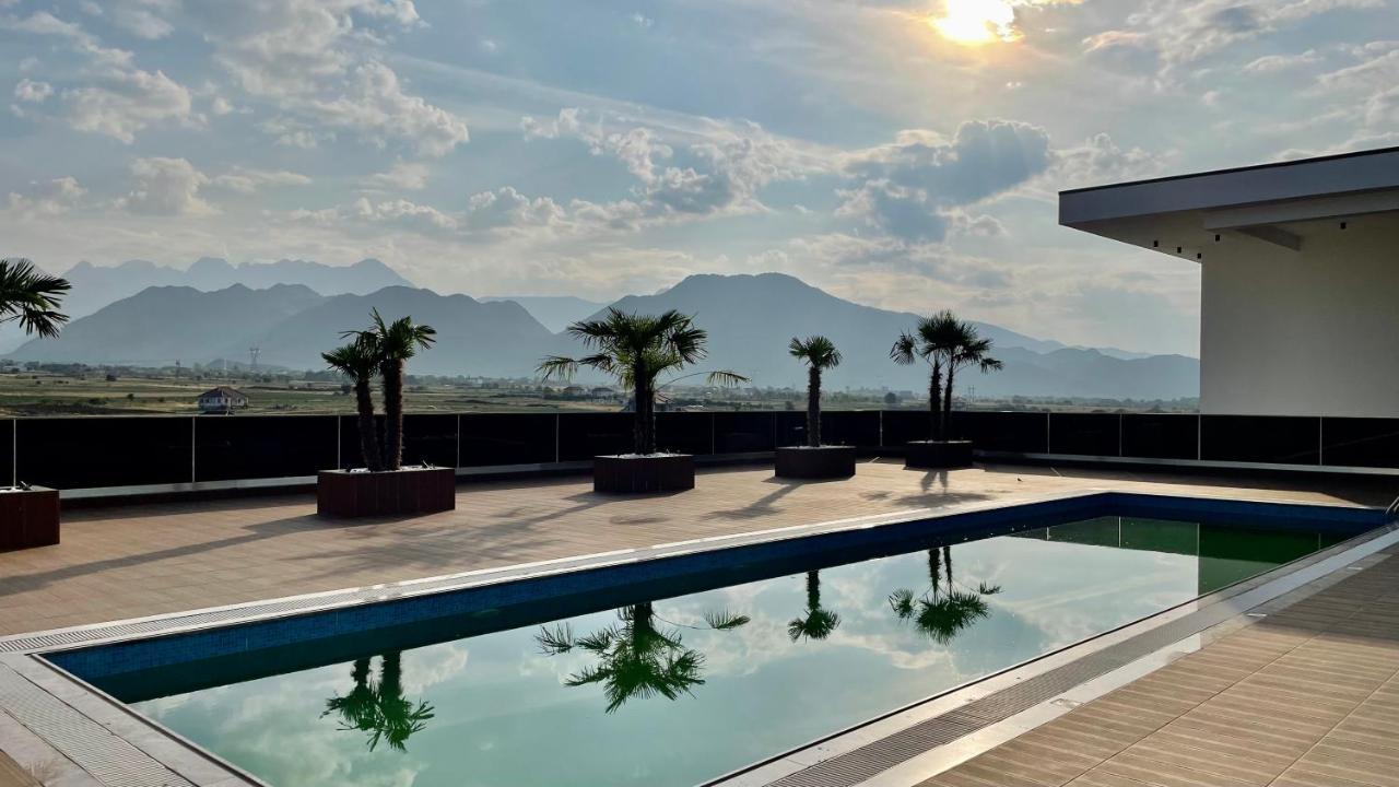 Deluxe Resort And Spa Koplik Ngoại thất bức ảnh