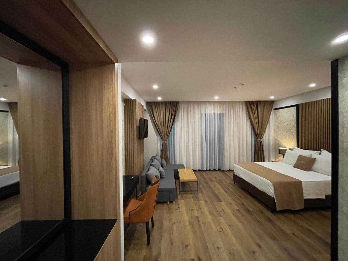 Deluxe Resort And Spa Koplik Ngoại thất bức ảnh