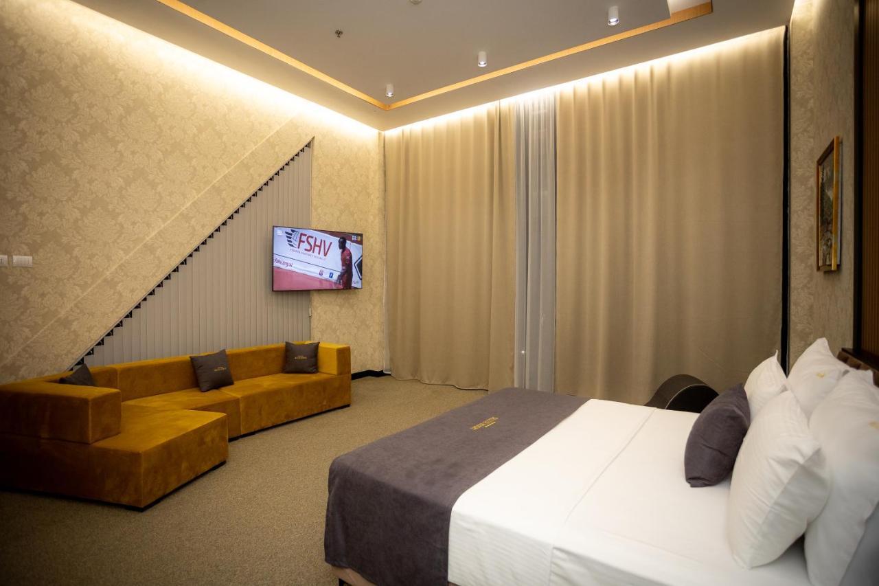 Deluxe Resort And Spa Koplik Ngoại thất bức ảnh