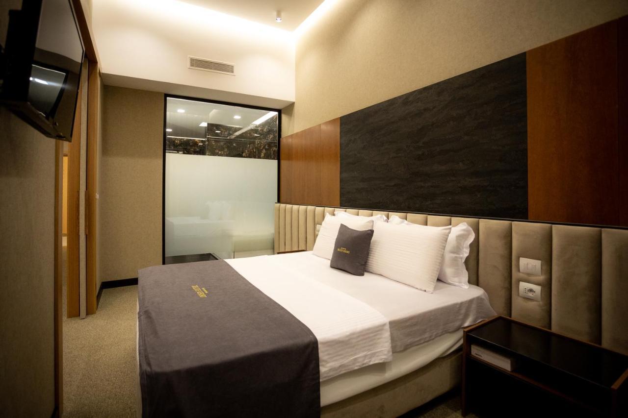 Deluxe Resort And Spa Koplik Ngoại thất bức ảnh